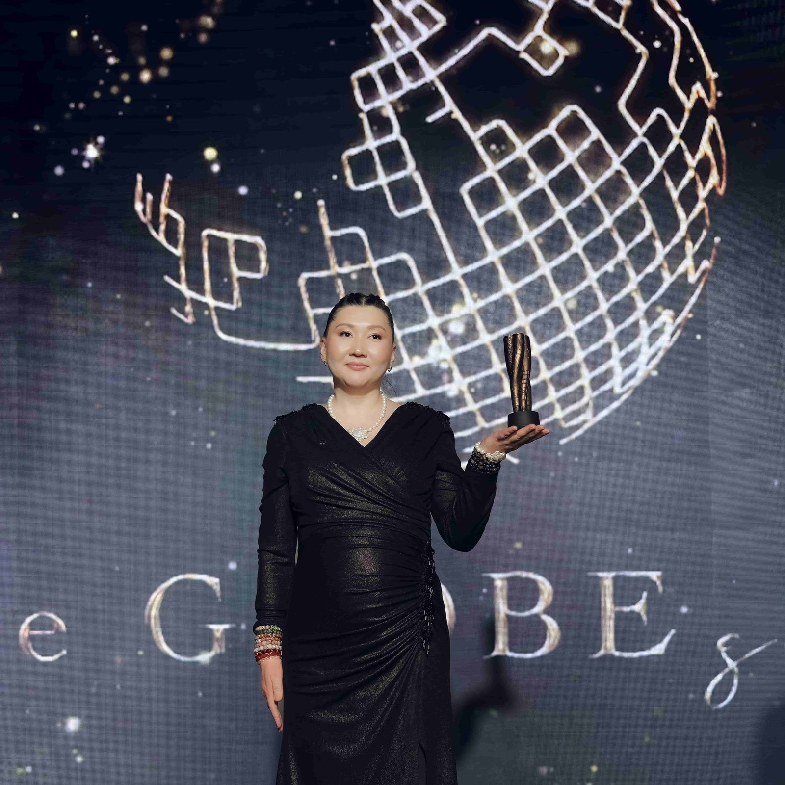 Cholpon Abdyzhalieva &ndash; Businesswoman of the Year and PR Industry Leader at The Globe Gala.